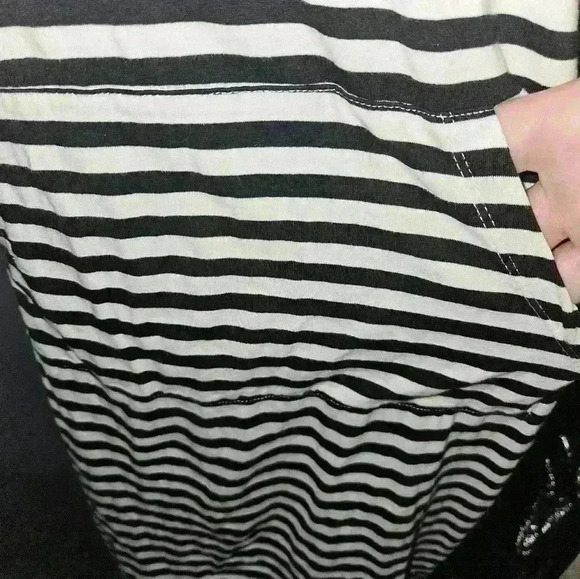 Womans Striped Dress With Hoodie - Picture 6 of 14